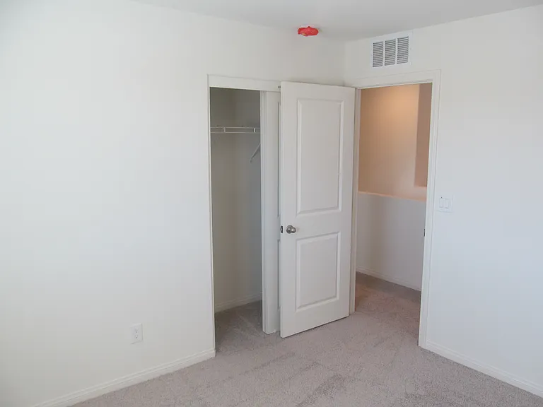 8110 Oakwood Bend Ave — Photo 20