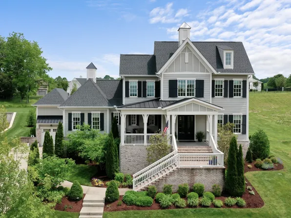 8420 Heirloom Blvd, College Grove, TN 37046