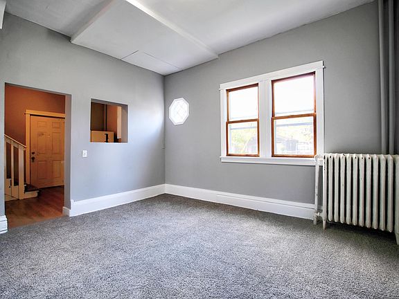 3rd image of 568 Farrington St
