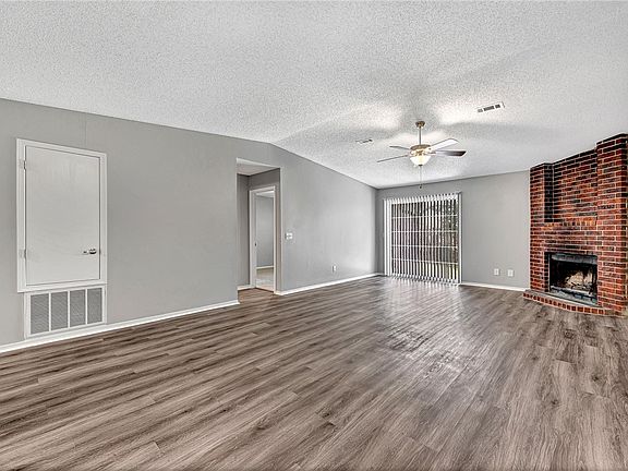 4th image of 1464 N Boxley Ave