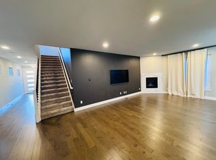 806 NW Pebblestone Ln, Beaverton, OR 97006