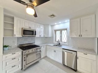 407 Walker St Floor 2, Staten Island, NY 10303