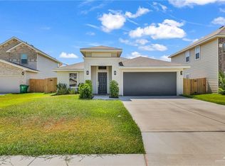 2104 N 26th St, Hidalgo, TX 78557
