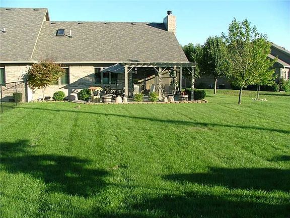 2nd image of 782 Stonemill Dr