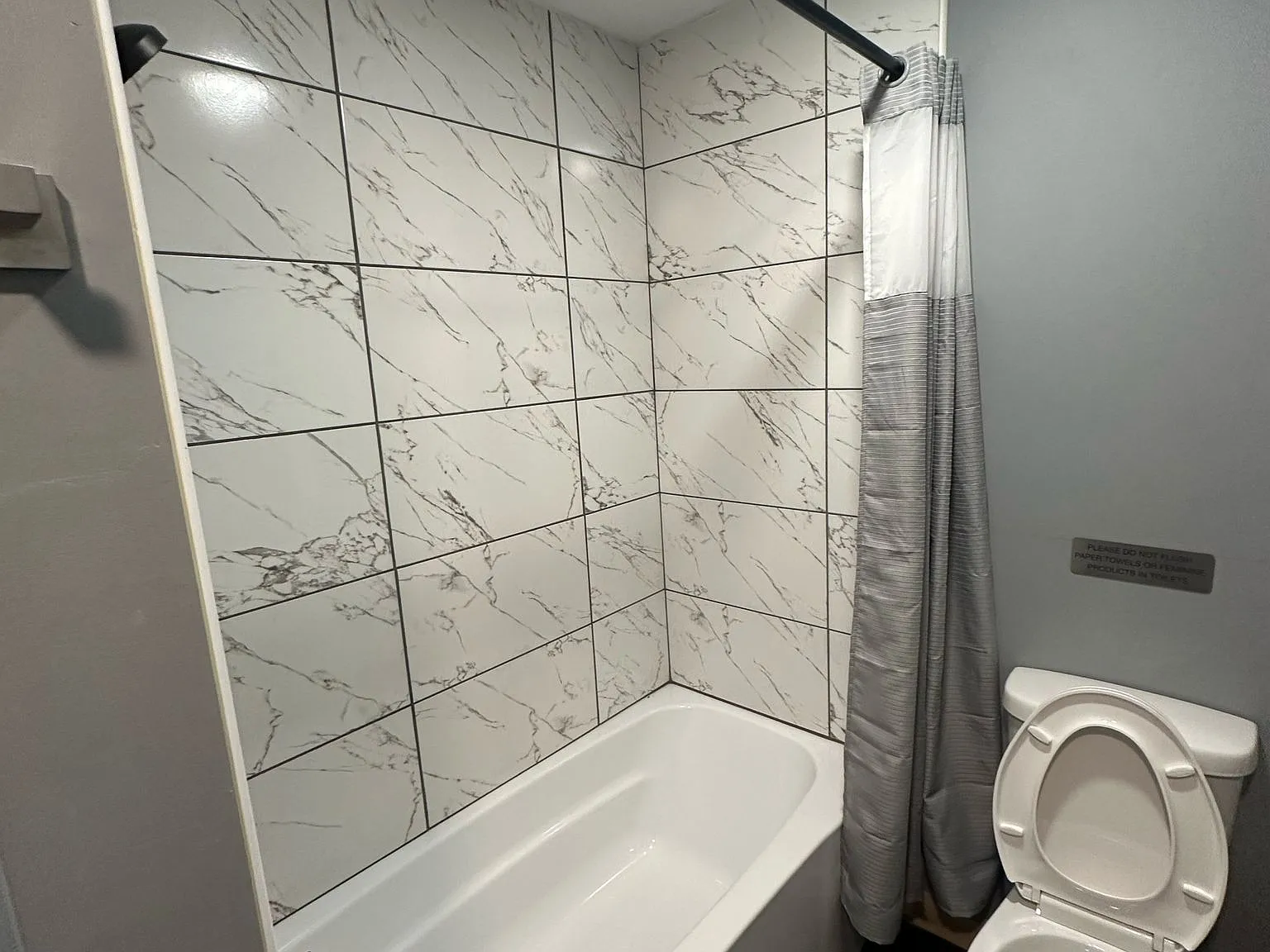 3 bed, 1.5 bath, 1200 sqft, $2,800 — Photo 3