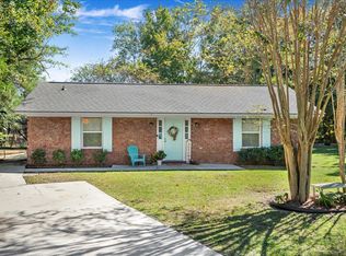 208 Shamrock Dr, Summerville, SC 29483