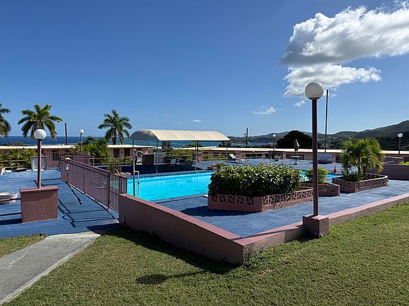 2nd image of 33 Bay Garden