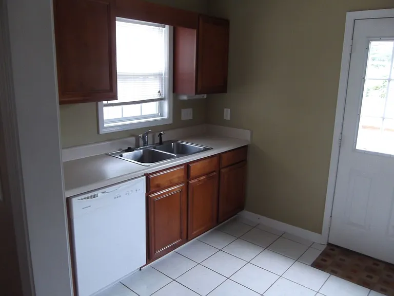231 Sharpsburg Rd — Photo 5