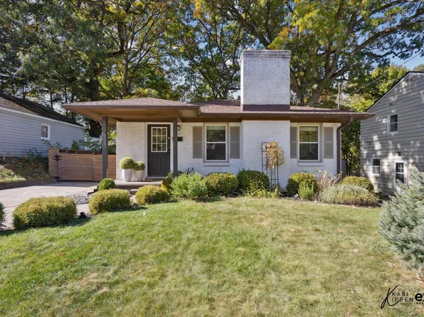 1341 Sylvan Ave SE, Grand Rapids, MI 49506