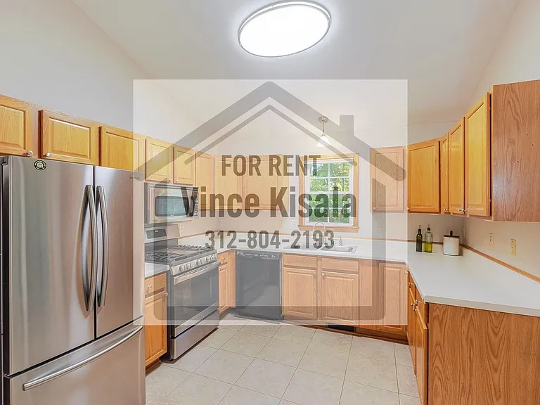 2136 Texas St — Photo 3