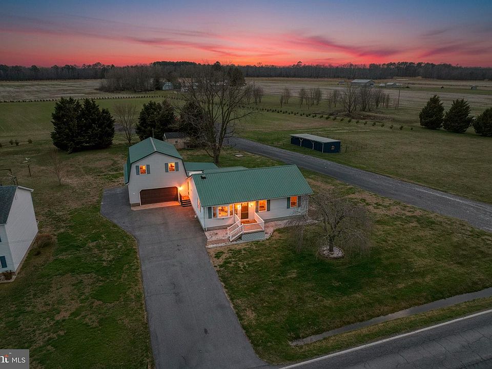 1st image of 866 Sandtown Rd