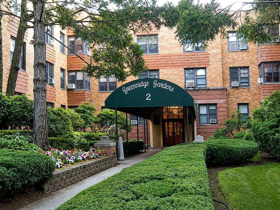 1st image of 2 Greenridge Ave APT 3C