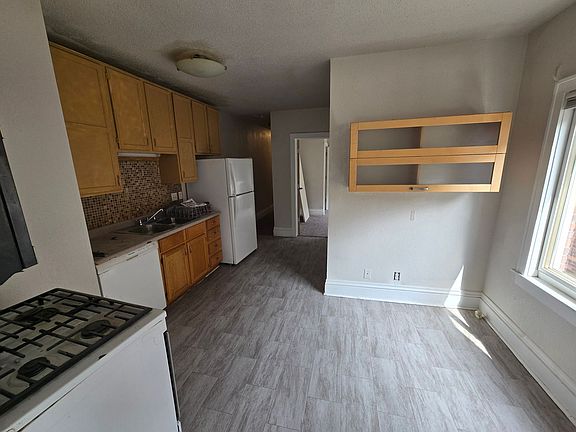 3rd image of 3038 13th Ave S APT 11