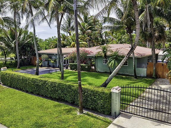 3rd image of 3000 Sherwood Boulevard