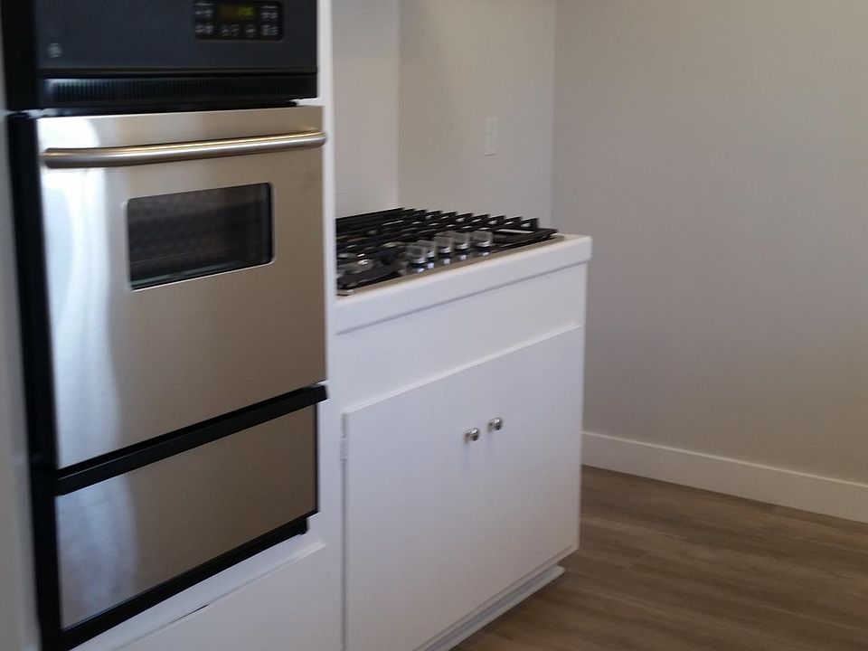 1st image of 641 Border Ave APT 2