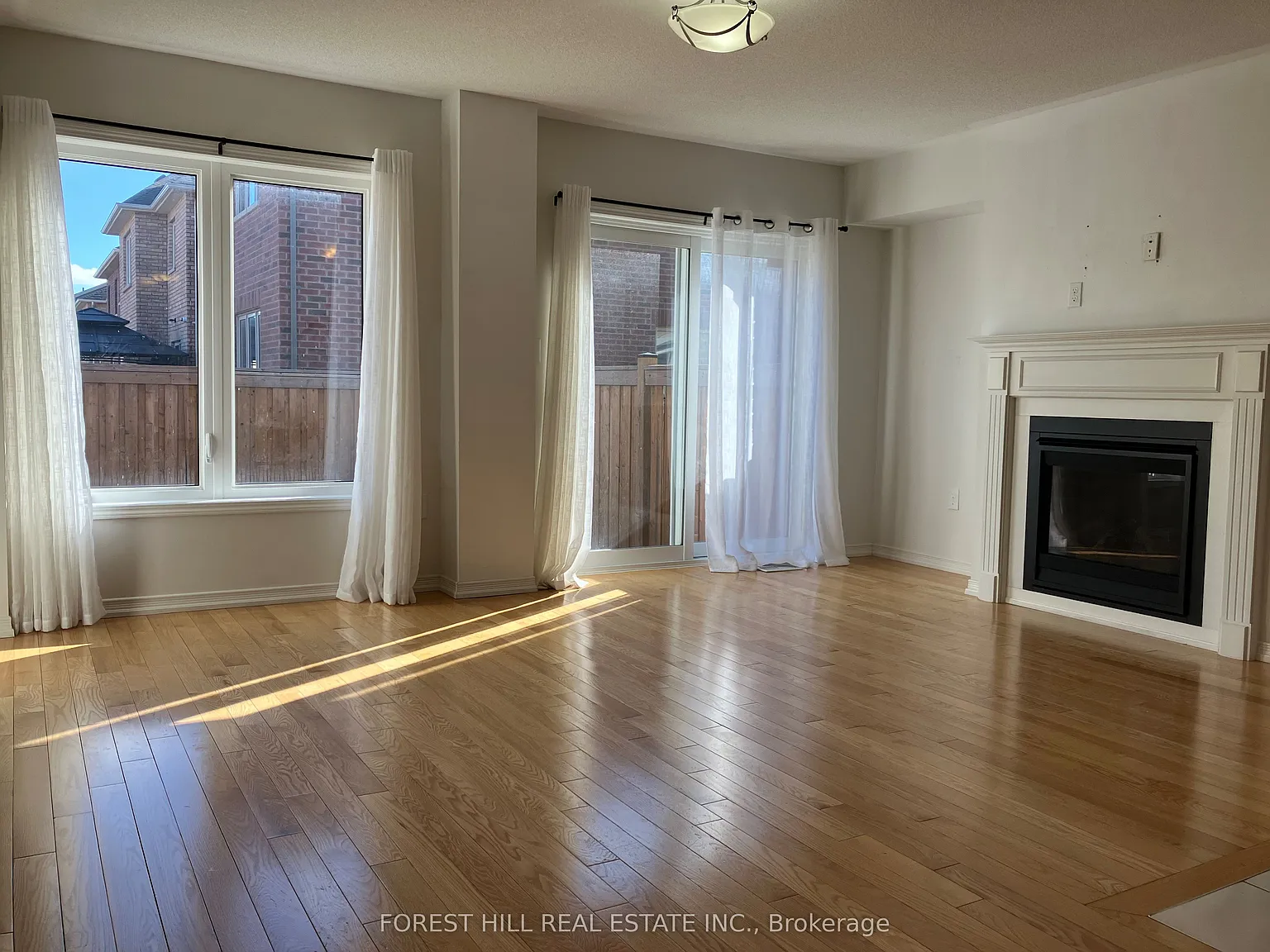 4 bed, $3,300 — Photo 4