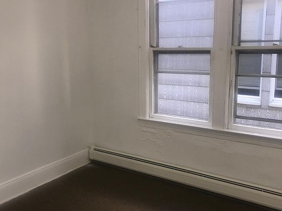 3rd image of 324 Virginia Ave APT 3