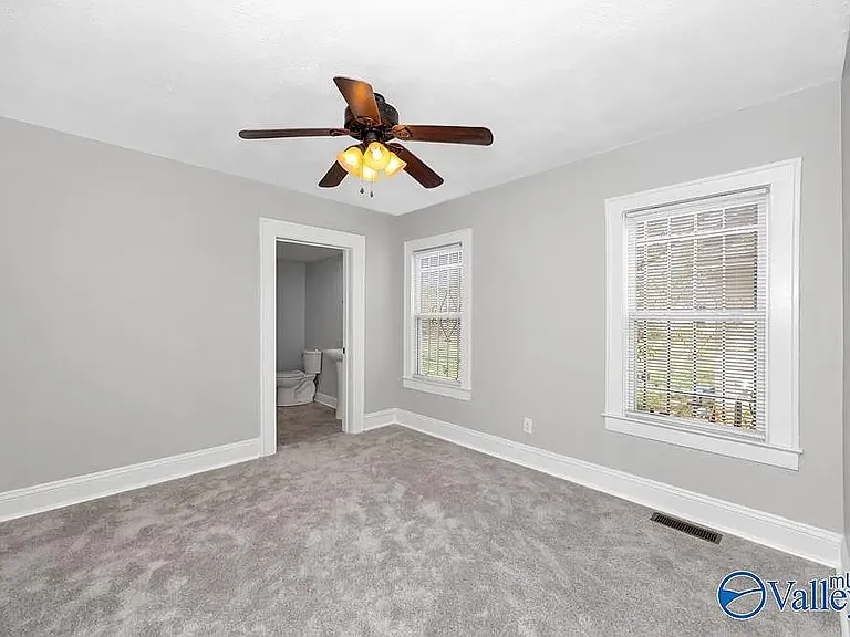 2112 Summer St SW — Photo 15