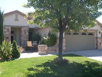 1st image of 554 Kilsyth Ct