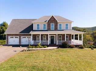 250 Thornblade Way, Blue Ridge, VA 24064