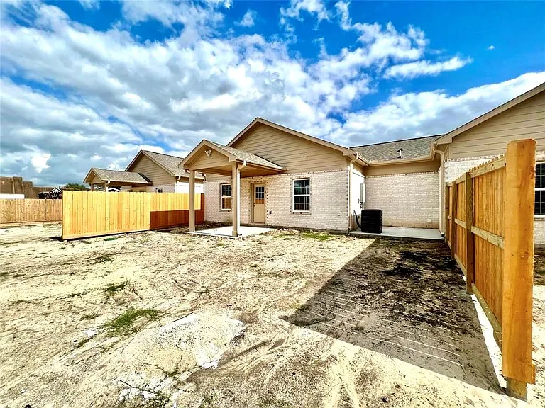 9508 Quaker Ct — Photo 15
