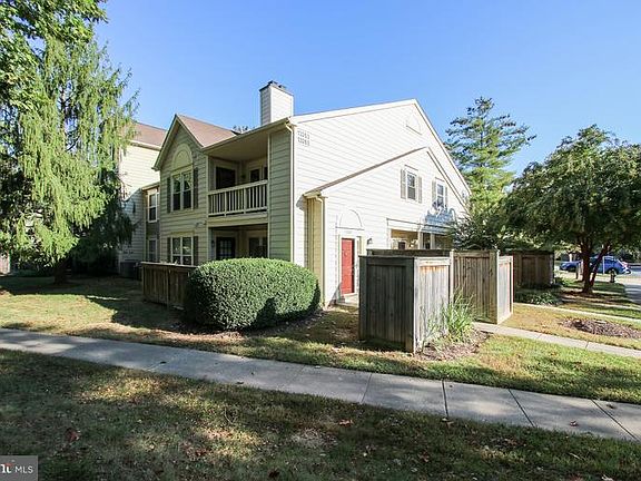 2nd image of 13265 Meander Cove Dr #121