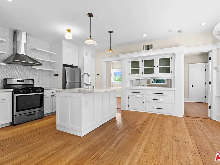 1140 Lemoyne St #1/2 — Photo 3