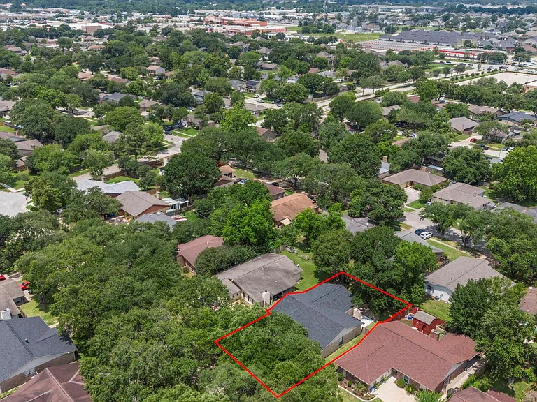 3902 Marywood Dr — Photo 43