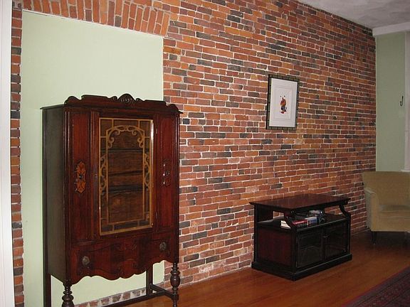 4th image of 19-23 Pleasant St #306