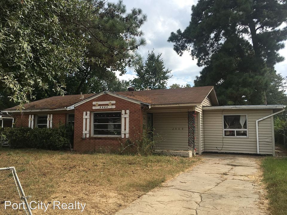1st image of 2909 Glenwick St