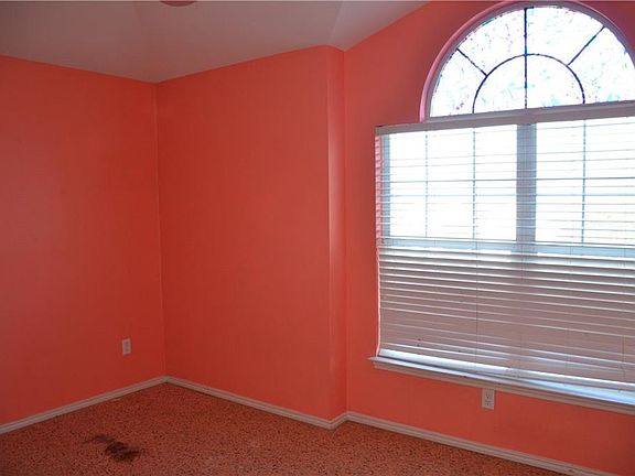 5th image of 2003 Huxley Ln