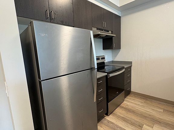 5th image of 99 Pond Mills Rd #608