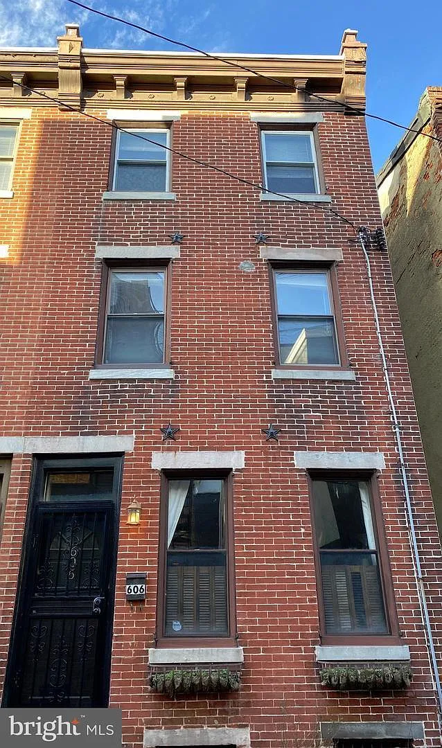 606 S Delhi St #1 photo 1