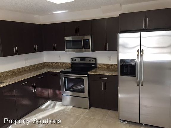 3rd image of 9149 Vineyard Lake Dr