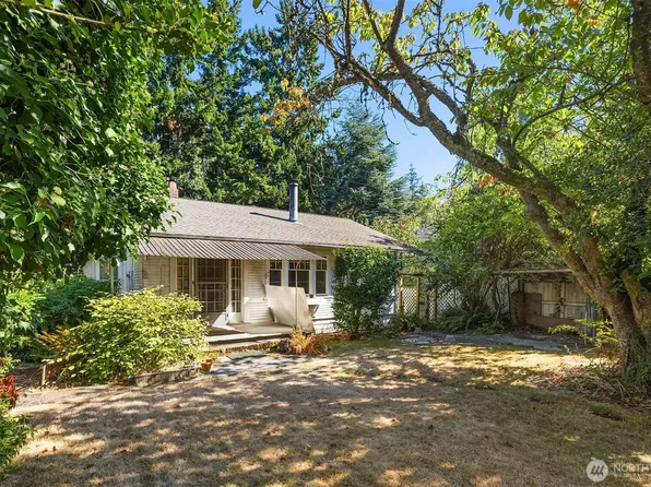 5202 35th Avenue SW, Seattle, WA 98126