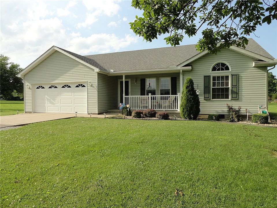 1st image of 1033 E Santee Dr
