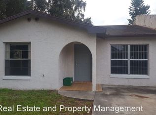 901 Royal Oak Ct, Holly Hill, FL 32117