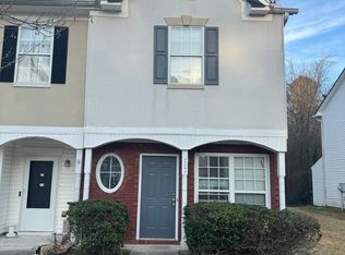 6116 Camden Forrest Cv, Riverdale, GA 30296