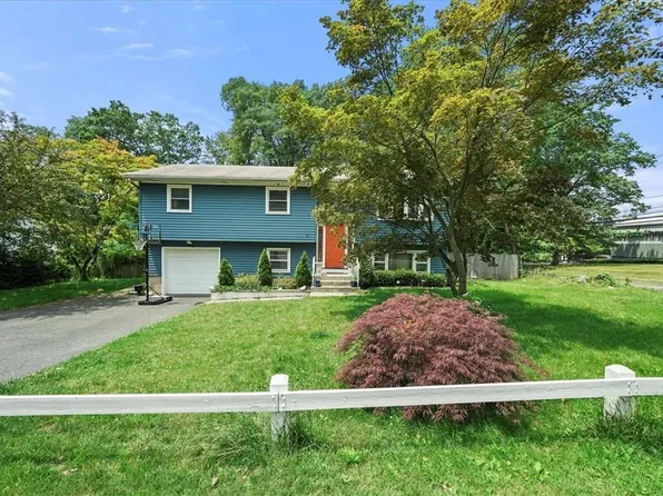 5 Freedman Avenue, Nanuet, NY 10954