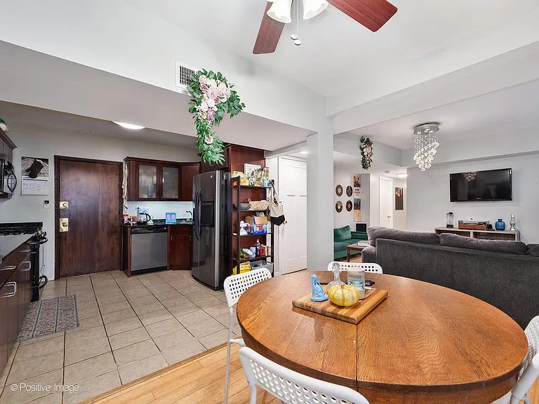 2118 W North Ave #G — Photo 5