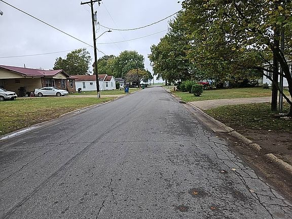 5th image of 424 W Ironbanks Rd