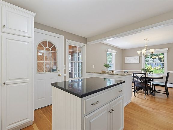 4th image of 57 Eldridge Dr