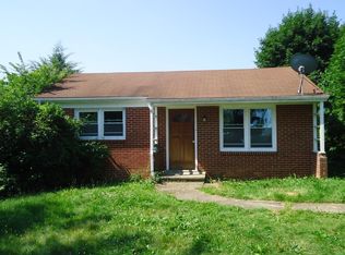 2008 3rd St, Staunton, VA 24401