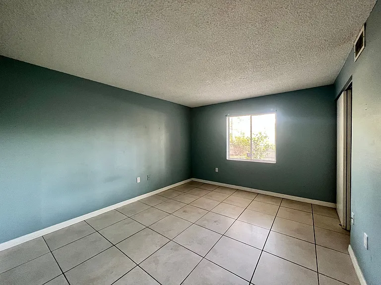 2740 Hidden Lake Blvd #A — Photo 9