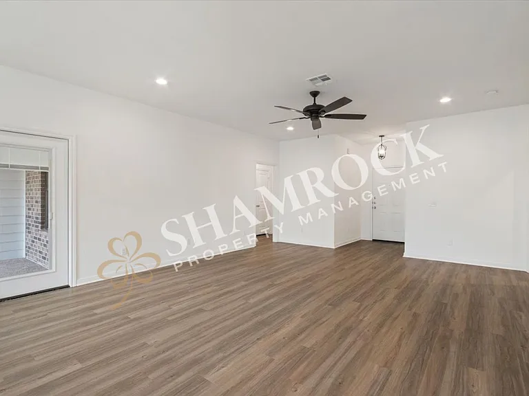 113 W Windmill Way — Photo 3