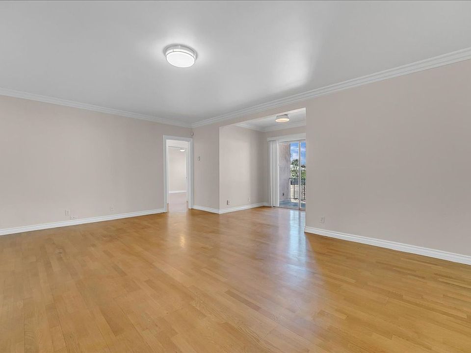 1st image of 11661 Erwin St APT 15
