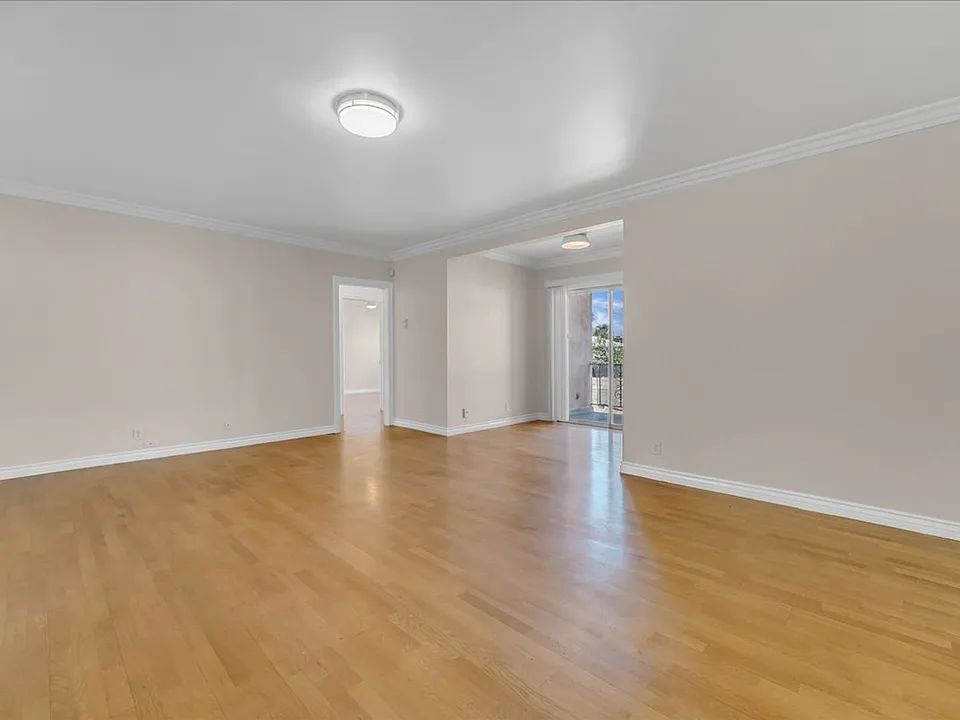 11661 Erwin St #15