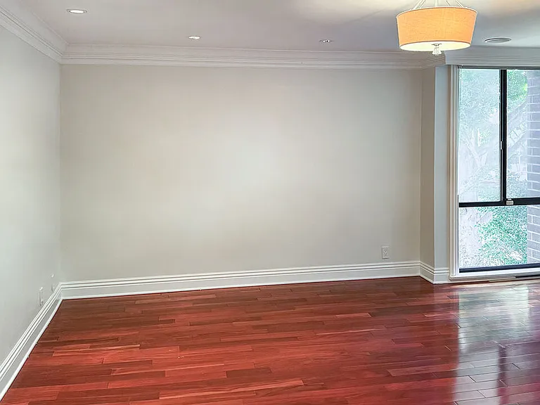 9323 Burton Way #A — Photo 10