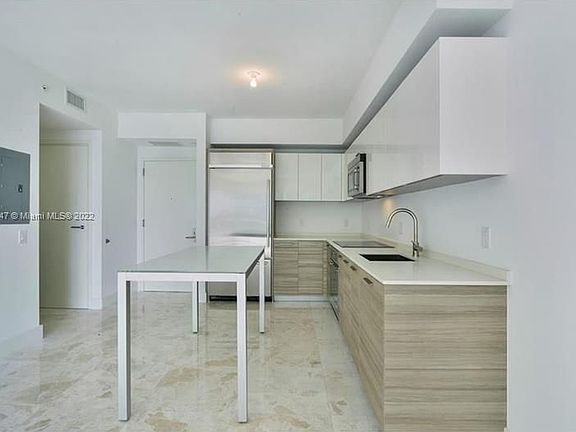 5th image of 1300 Brickell Bay Dr APT 1804