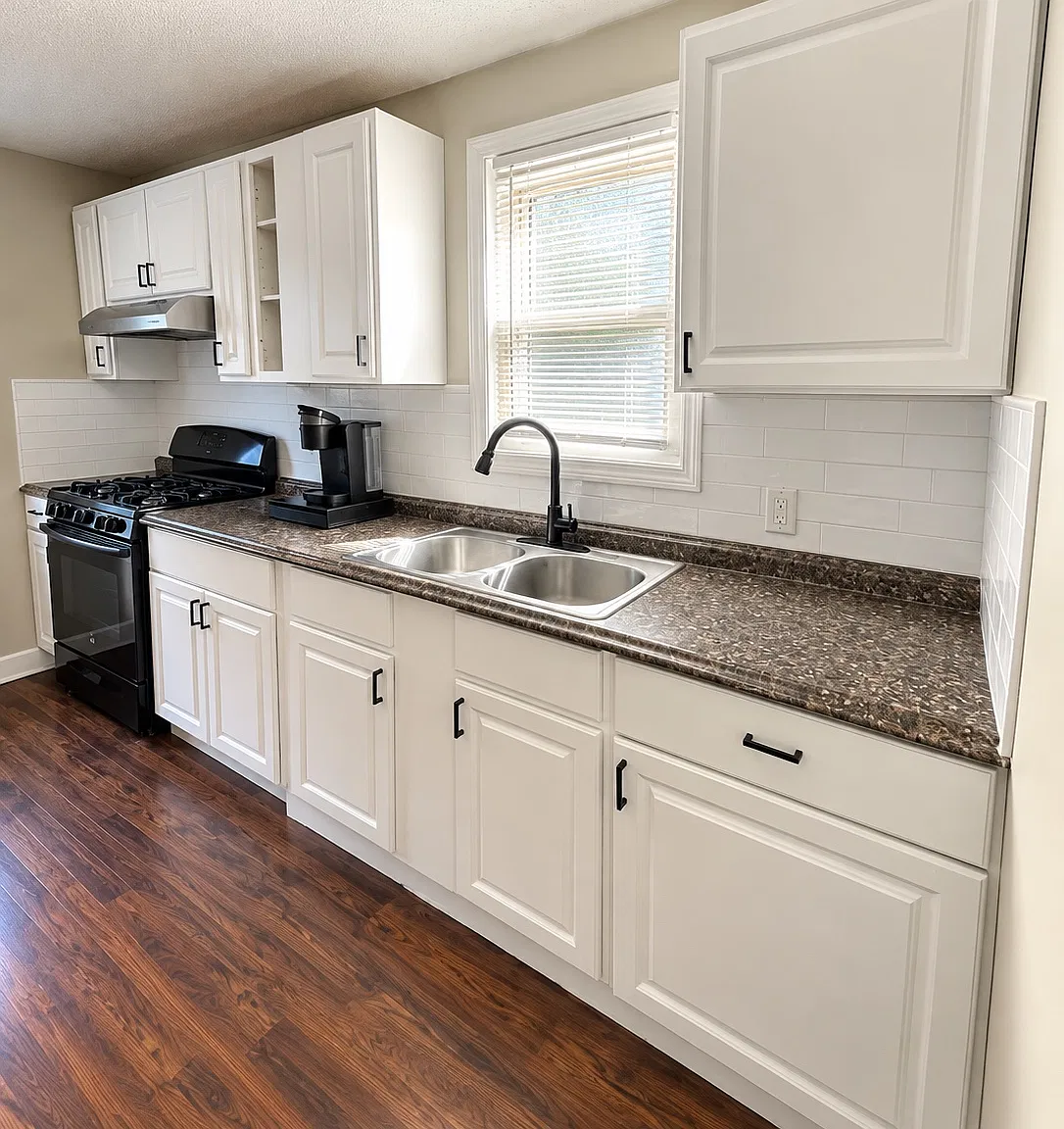 2 bed, $2,200 — Photo 4